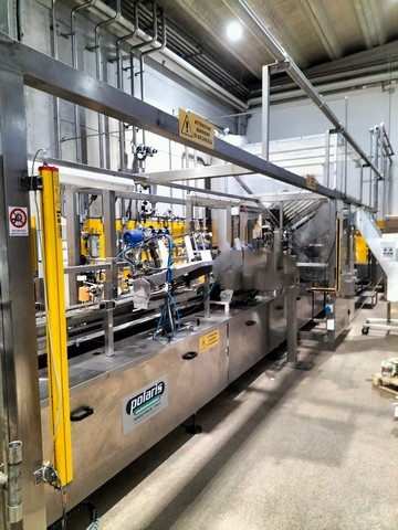 Used glass bottling line for oil 6