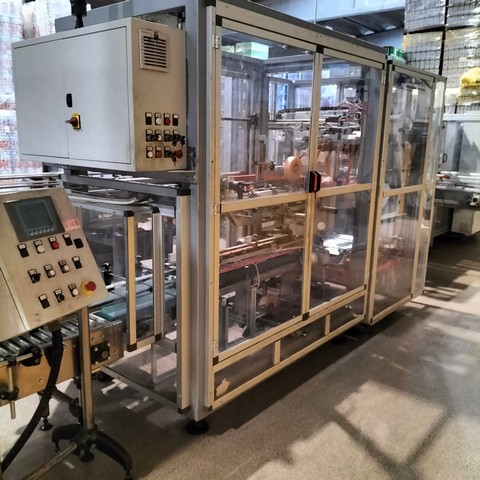 Used glass bottling line for oil 8