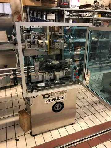 Capsulatrice Nortan Unicap 35 champagne Usata
