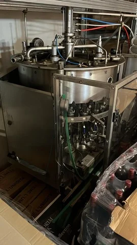 Riempitrice isobarica Cortellazzi Vega 20 Usata