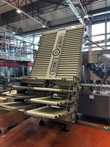 Capsulatrice Robino&Galandrino single stage 2z 16 t – eolo 3/72 optical dc Usata