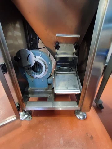 Elevatore tappi CTECH tappo vite Usato