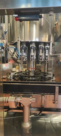 Tappatore Bertolaso usato per tappo Stelvin 12T