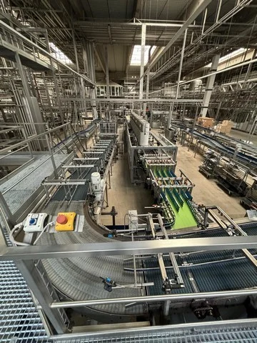 Linea di imbottigliamento lattine 34.000 cph Usata
