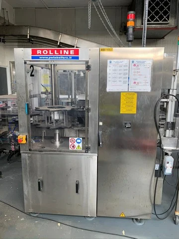 Used P.E. Labellers linear roll-fed labelling machine