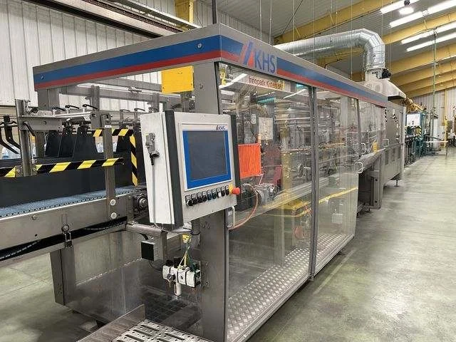 Linea di imbottigliamento Sidel 4.200 bph Usata