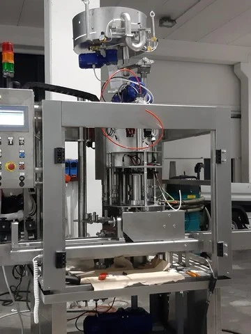 Tappatore M.G.S 12.000 bph Usato